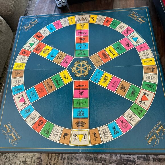 Vintage Trivial Pursuit Trivia Board Game Set With Trunk Case & Accessories - Picture 5 of 5